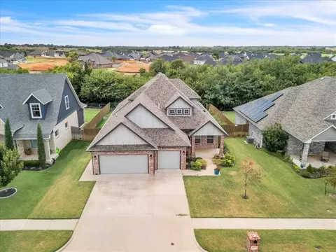 View/Area - 10713 Wild Horse Creek Dr, Yukon, OK 73099 photo 1 of 7