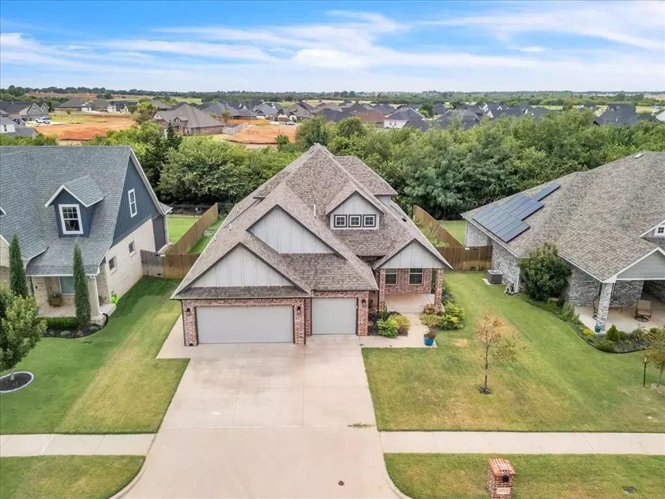 View/Area - 10713 Wild Horse Creek Dr, Yukon, OK 73099 photo 1 of 7