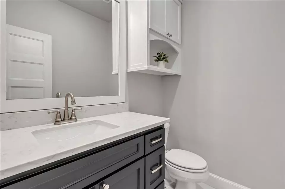 Bath - 10713 Wild Horse Creek Dr, Yukon, OK 73099 photo 7 of 7