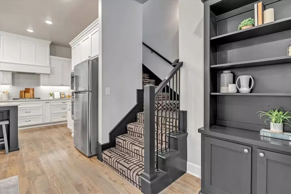 Entry Way - 10713 Wild Horse Creek Dr, Yukon, OK 73099 photo 1 of 2