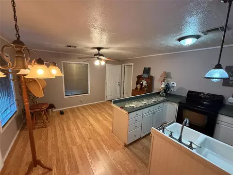 3450 E Redbud Ln, Edmond, OK 73034 photo 21