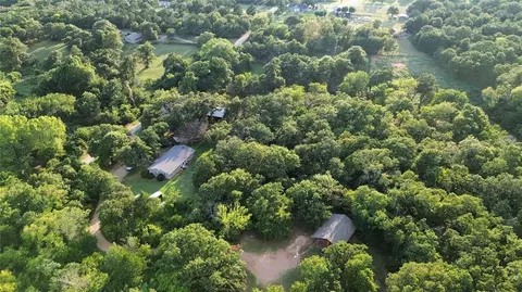 3450 E Redbud Ln, Edmond, OK 73034 photo 9