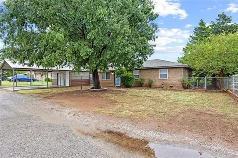 141 Bluestem St, Weatherford, OK 73096