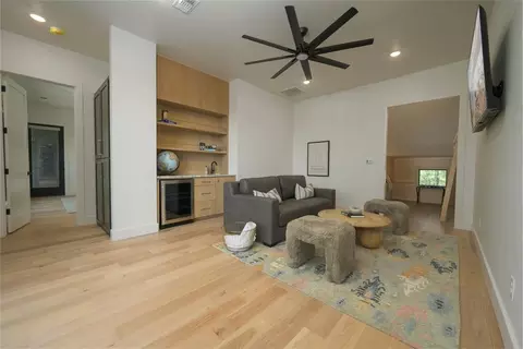Living - 971 Timberline Trl, Broken Bow, OK 74728 photo 3 of 3