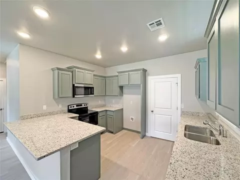1108 W Dewey St, Shawnee, OK 74801