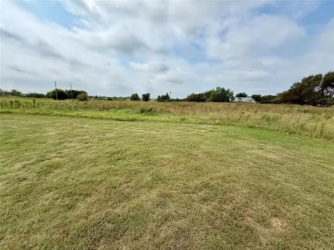 20613 E County Rd 156, Blair, OK 73526