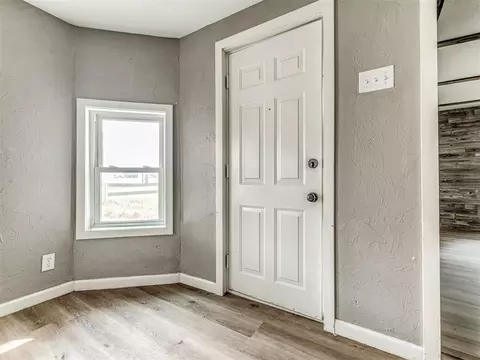 827 W Bdwy Ave, Mcloud, OK 74851 photo 5