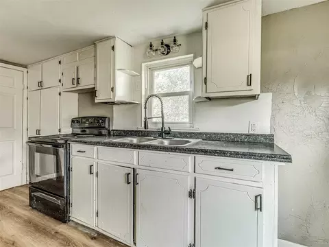 827 W Bdwy Ave, Mcloud, OK 74851 photo 15