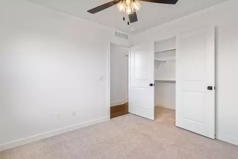 Bedroom - 15805 Rolling Hill Dr, Moore, OK 73170 photo 3 of 8