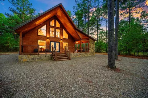 28 Xtreme Ln, Broken Bow, OK 74728