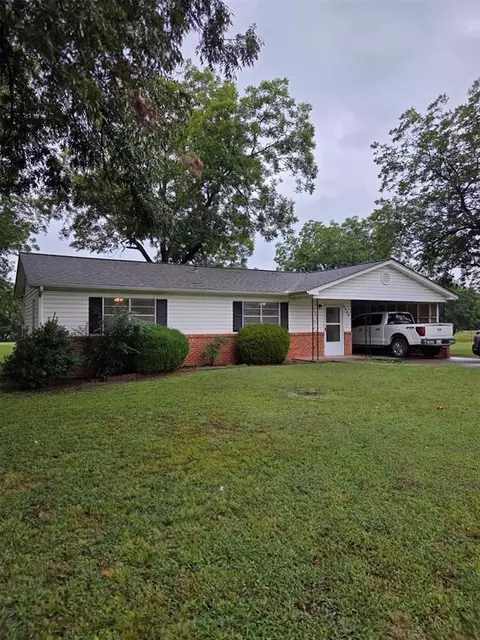 1505 Pastusek Ave, Prague, OK 74864