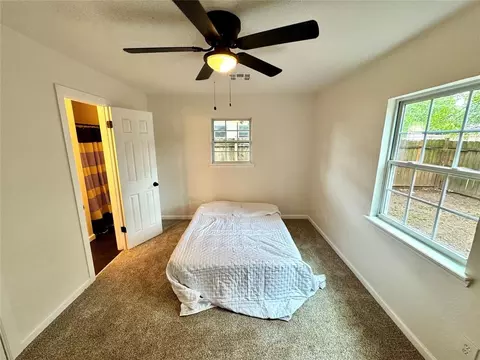 Bedroom - 2002 S 20th St, Chickasha, OK 73018 photo 1 of 3