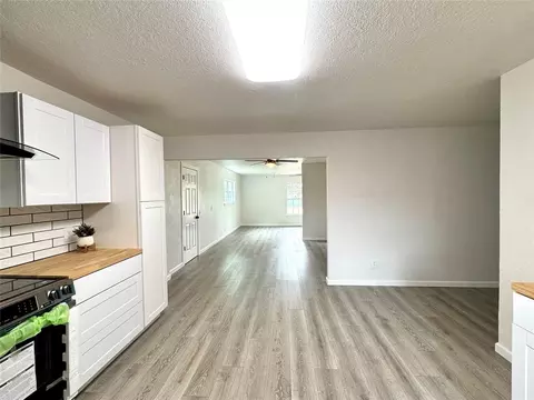 Kitchen - 2002 S 20th St, Chickasha, OK 73018 photo 5 of 5