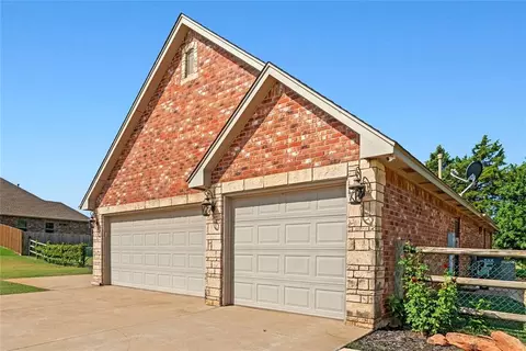 709 Bluestem Dr, Guthrie, OK 73044 photo 9