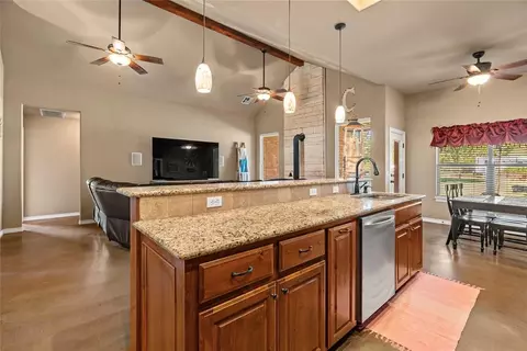 709 Bluestem Dr, Guthrie, OK 73044 photo 17