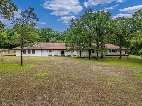 4119 Dogwood Rd, Norman, OK 73071