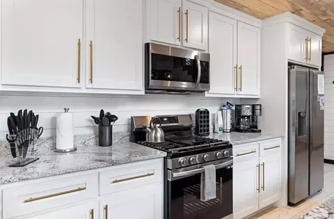 Kitchen - 71 Bear Pine Trl, Broken Bow, OK 74728 photo 1 of 6