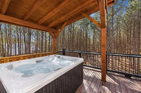 Exterior - 71 Bear Pine Trl, Broken Bow, OK 74728 photo 8 of 11