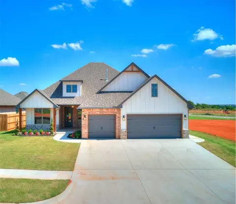 10405 SW 50th St, Mustang, OK 73064