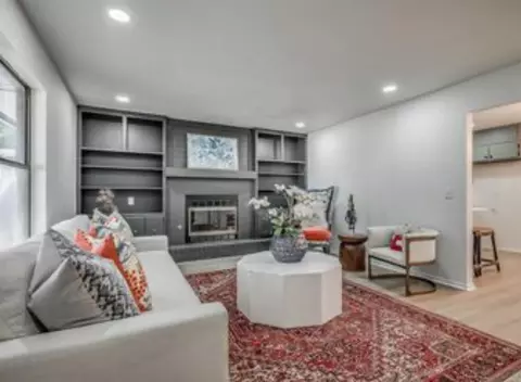 4709 Wilcox Ln, Yukon, OK 73099