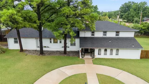 149 Skyline Dr, Chickasha, OK 73018