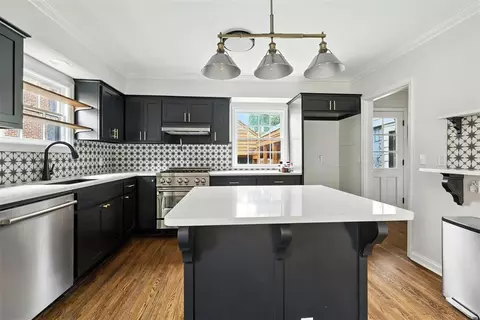 Kitchen - 102 E 26th St, Tulsa, OK 74114 photo 2 of 2