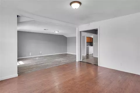 Living - 1217 E Cherry St, Altus, OK 73521 photo 1 of 4