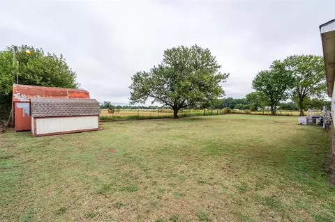 Exterior - 618 W Ryland Rd, Crescent, OK 73028 photo 8 of 8