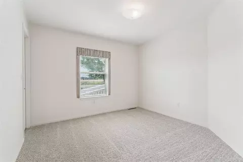 Bedroom - 618 W Ryland Rd, Crescent, OK 73028 photo 3 of 5