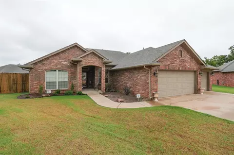 2016 Brook Holw, Shawnee, OK 74804