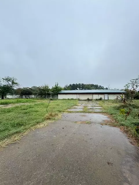 1808 Timber Ridge Dr, Newcastle, OK 73065