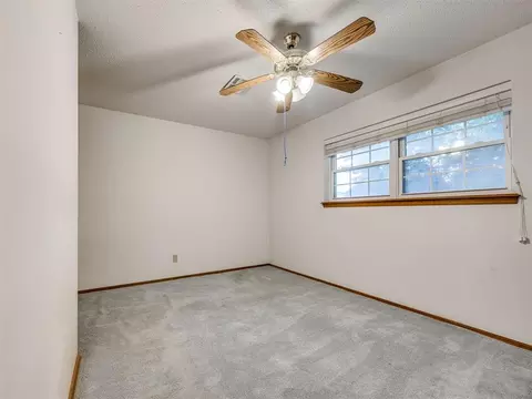Bedroom - 3911 N Glade Ave, Bethany, OK 73008 photo 2 of 3