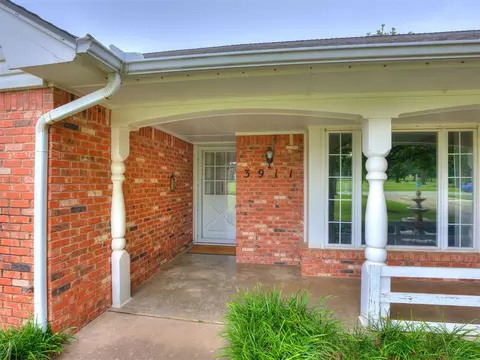 Exterior - 3911 N Glade Ave, Bethany, OK 73008 photo 6 of 8