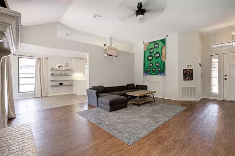 Living - 418 Edwards Dr, Norman, OK 73072 photo 1 of 2