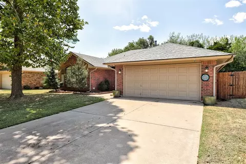 Exterior - 418 Edwards Dr, Norman, OK 73072 photo 2 of 7