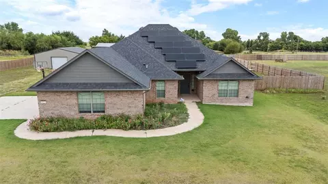 29377 Triple Crown Pl, Cashion, OK 73016