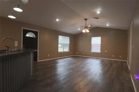 Living - 507 W Hinchley St, Mcloud, OK 74851 photo 1 of 1