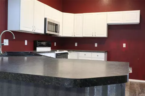 Kitchen - 507 W Hinchley St, Mcloud, OK 74851 photo 1 of 2