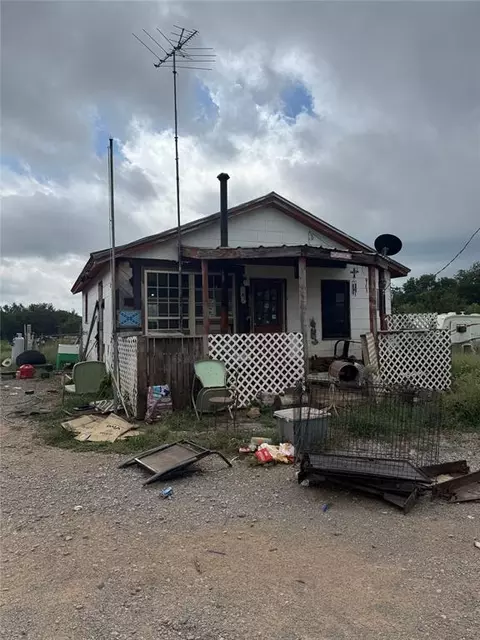 24934 E County Road 1550, Maysville, OK 73057