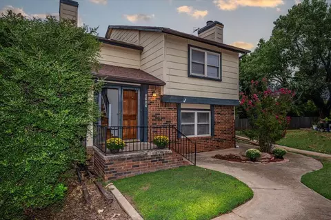 8808 N Rockwell Dr, Oklahoma City, OK 73132