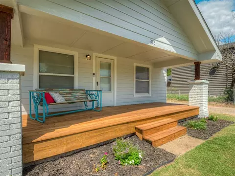 316 W Adams St, Crescent, OK 73028