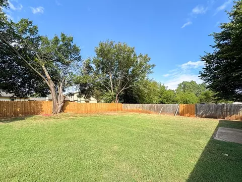 1900 Twin Tree Dr, Norman, OK 73071 photo 22