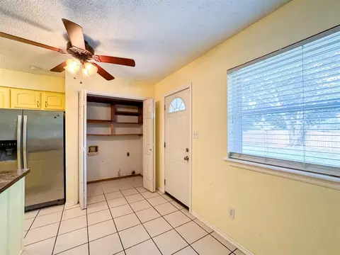 1900 Twin Tree Dr, Norman, OK 73071 photo 10