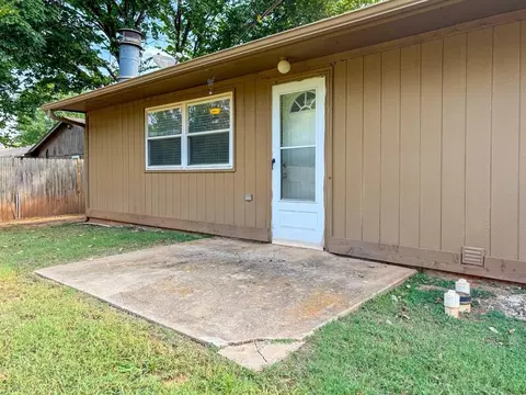 1900 Twin Tree Dr, Norman, OK 73071 photo 27