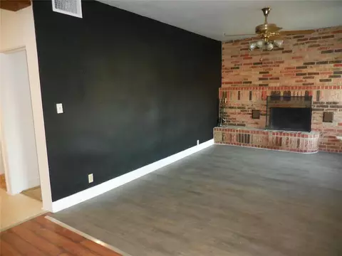 Living - 401 S 4th St Cor, Davis, OK 73030 photo 2 of 3