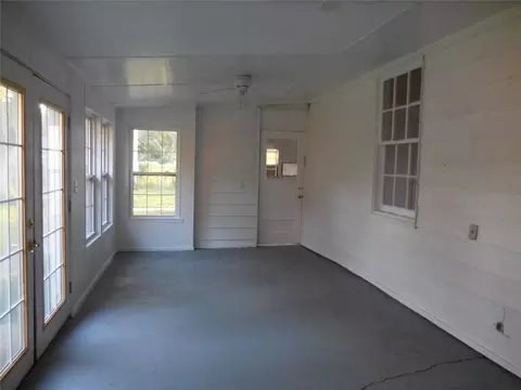 Exterior - 401 S 4th St Cor, Davis, OK 73030 photo 3 of 3