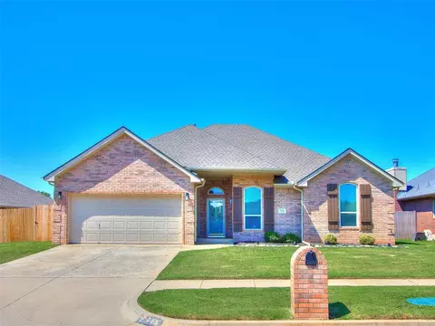 713 Vickery Ave, Yukon, OK 73099