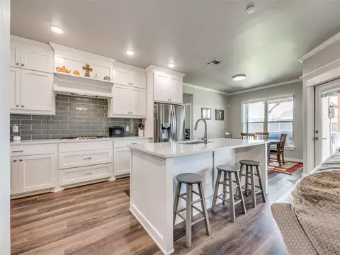 447 NE Auburn Ln, Piedmont, OK 73078