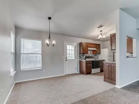 Dining - 1301 Briar Patch Way, Norman, OK 73071 photo 1 of 1
