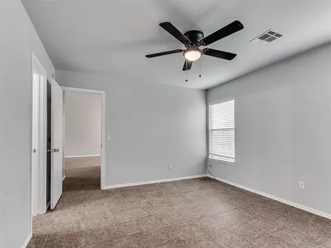 Bedroom - 1301 Briar Patch Way, Norman, OK 73071 photo 2 of 5